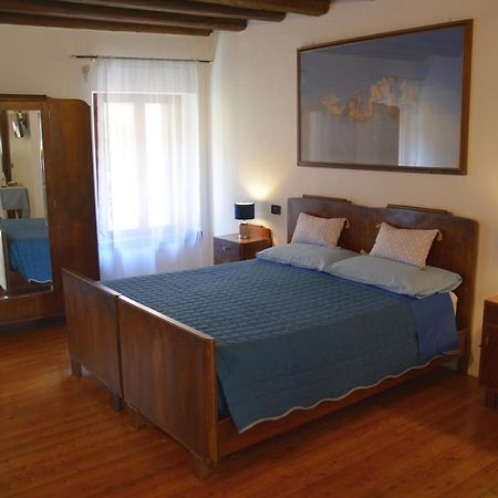 Appartement Accogliente Locale Con Terrazzo In Centro Storico à Vittorio Veneto Extérieur photo